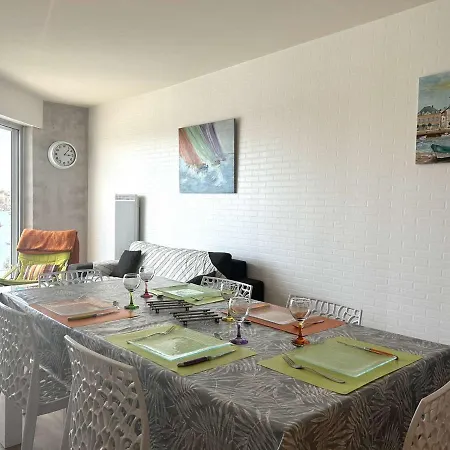 Spacieux Centre-ville, 5 Couchages, Proche - Fr-1-224-800