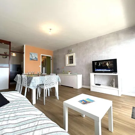 Apartment Spacieux Centre-ville, 5 Couchages, Proche - Fr-1-224-800 *